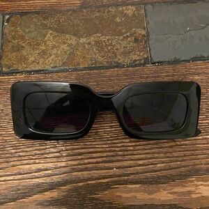 Black rectangular sunglasses